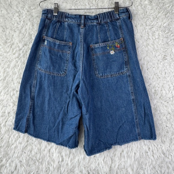 Pilcro Denim Shorts S Blue Strawberry Floral Embroidered Cottagecore Boho Summer - Picture 2 of 8